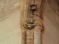 Toulouse, Eglise des Jacobins, Chapiteau, Ange peint
